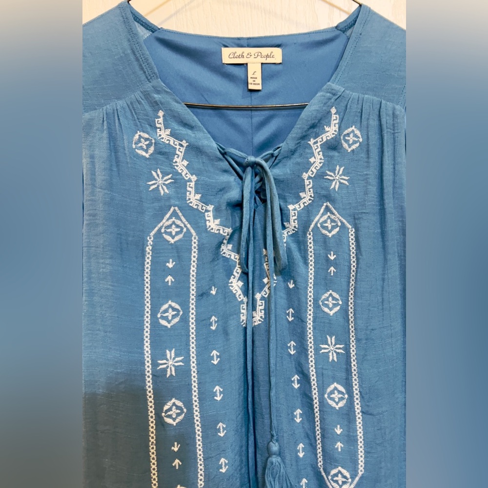 Cloth & People blue sleeveless dress w/white embroidery. A-line. Size L